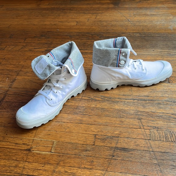 Palladium white baggy boots with grey lining - Picture 3 of 8